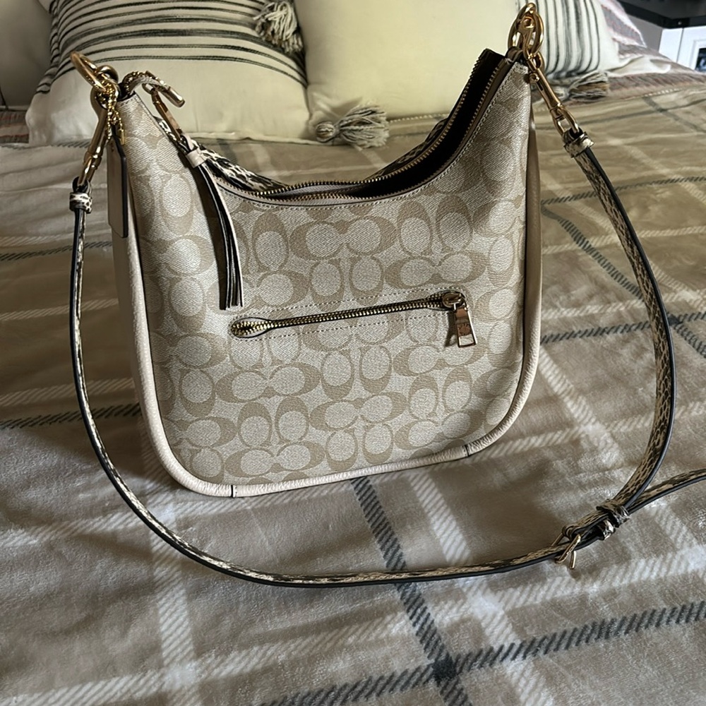 COACH Shoulder Bag